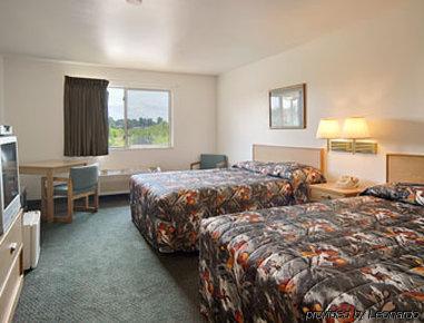 Northwoods Inn And Suites Ely Pokoj fotografie